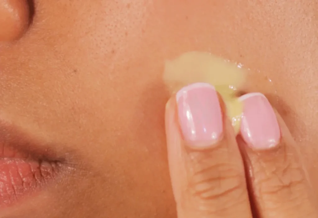 dermaceutic-activ-retinol-application